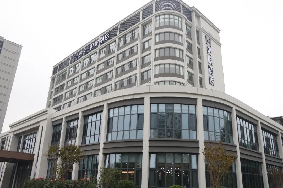 02.jpg