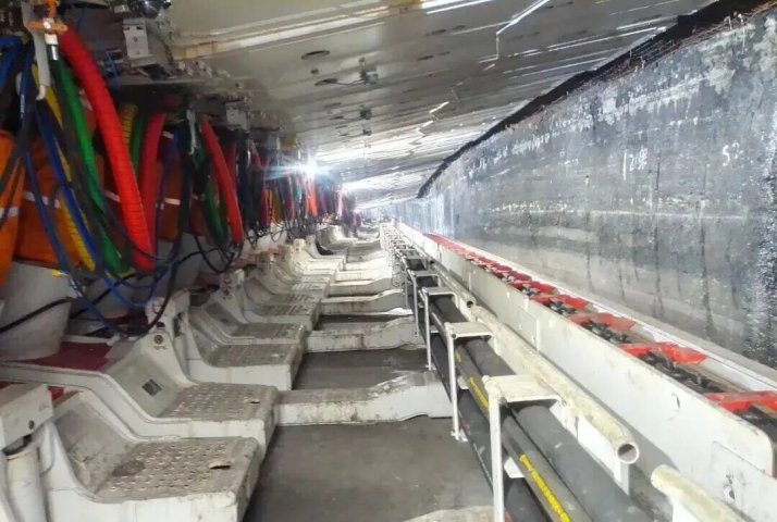 米兰体育-米兰MILAN（中国）
首个340米超长综采工作面试运转成功