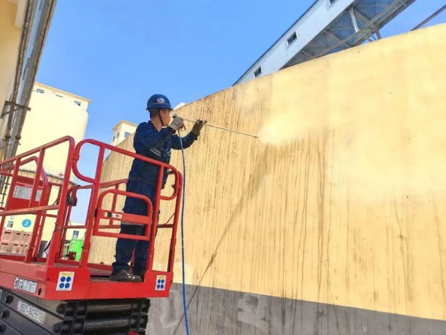 齐当“粉刷匠”，阳城二号井把20万施工费省下来了